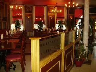 Elliniko Hotel *